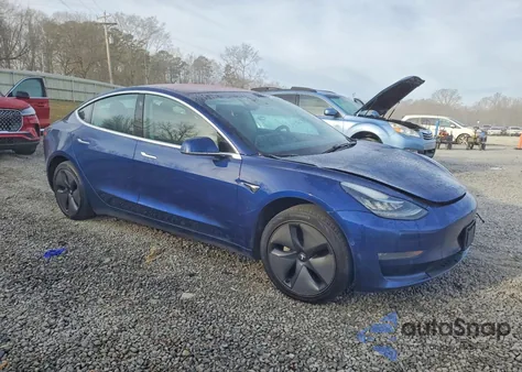 2018 Tesla Model 3 из США, поврежденный, VIN 5YJ3E1EA0JF032553